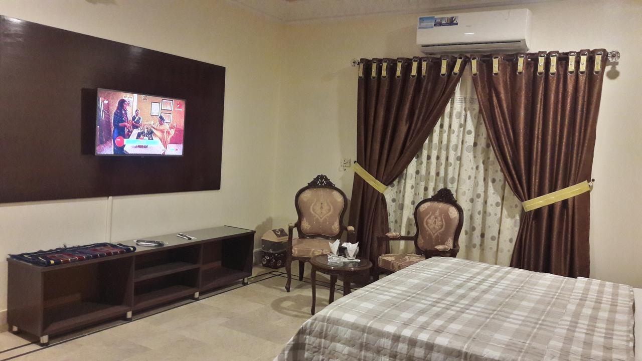 Hotel Seven 7 Karachi Extérieur photo
