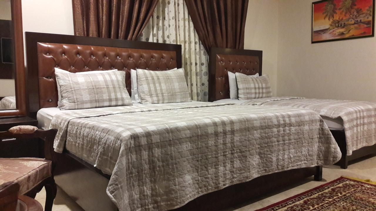 Hotel Seven 7 Karachi Extérieur photo