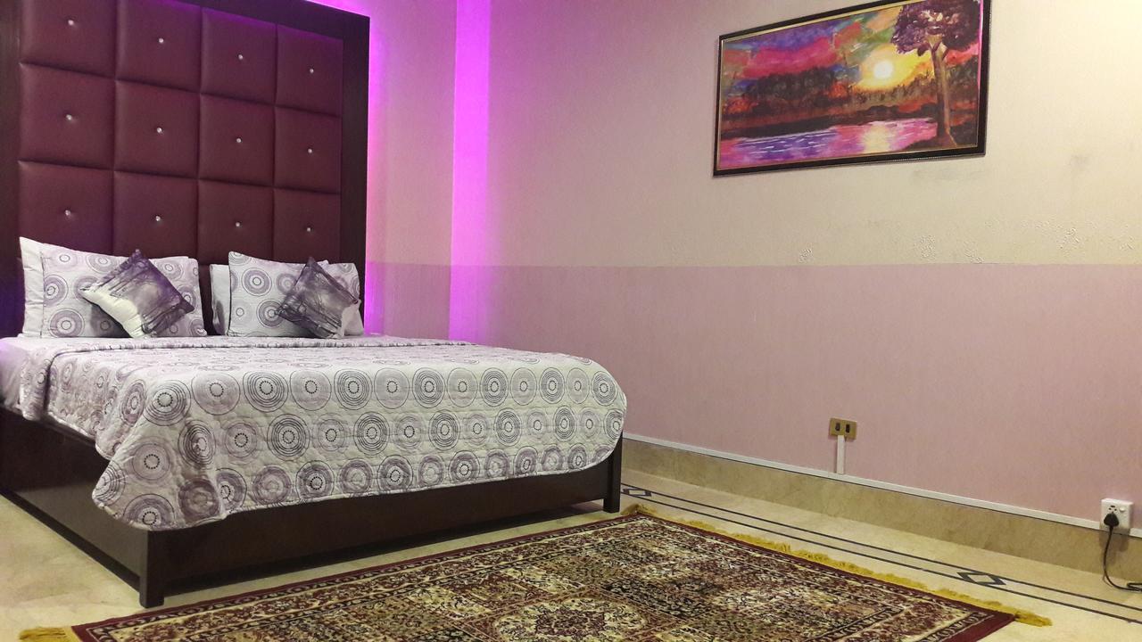 Hotel Seven 7 Karachi Extérieur photo
