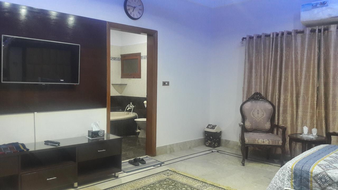 Hotel Seven 7 Karachi Extérieur photo