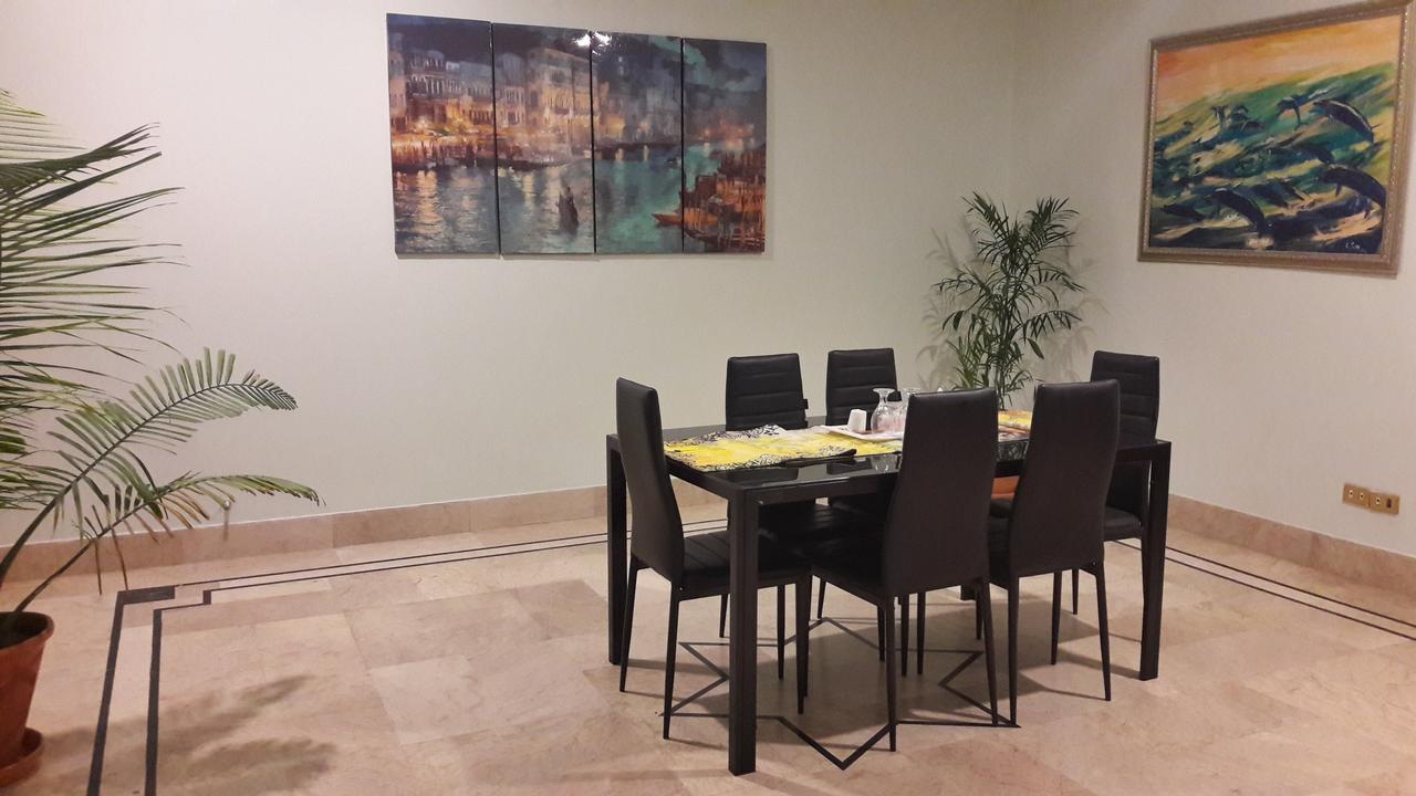 Hotel Seven 7 Karachi Extérieur photo